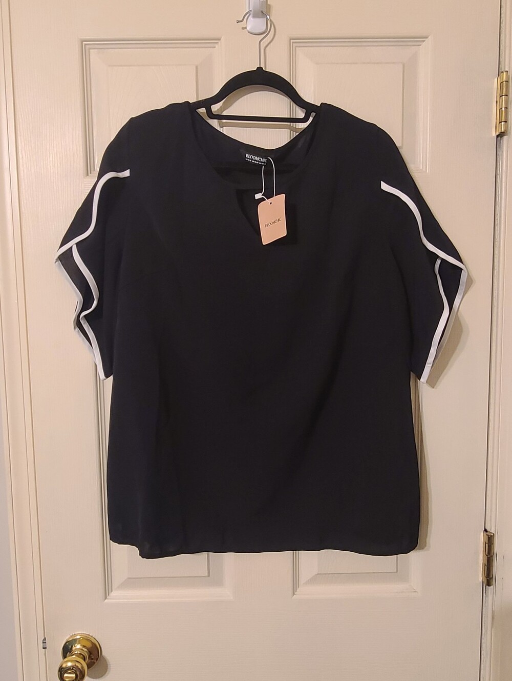Bloomchic Black Short-Sleeve Top with White Trim